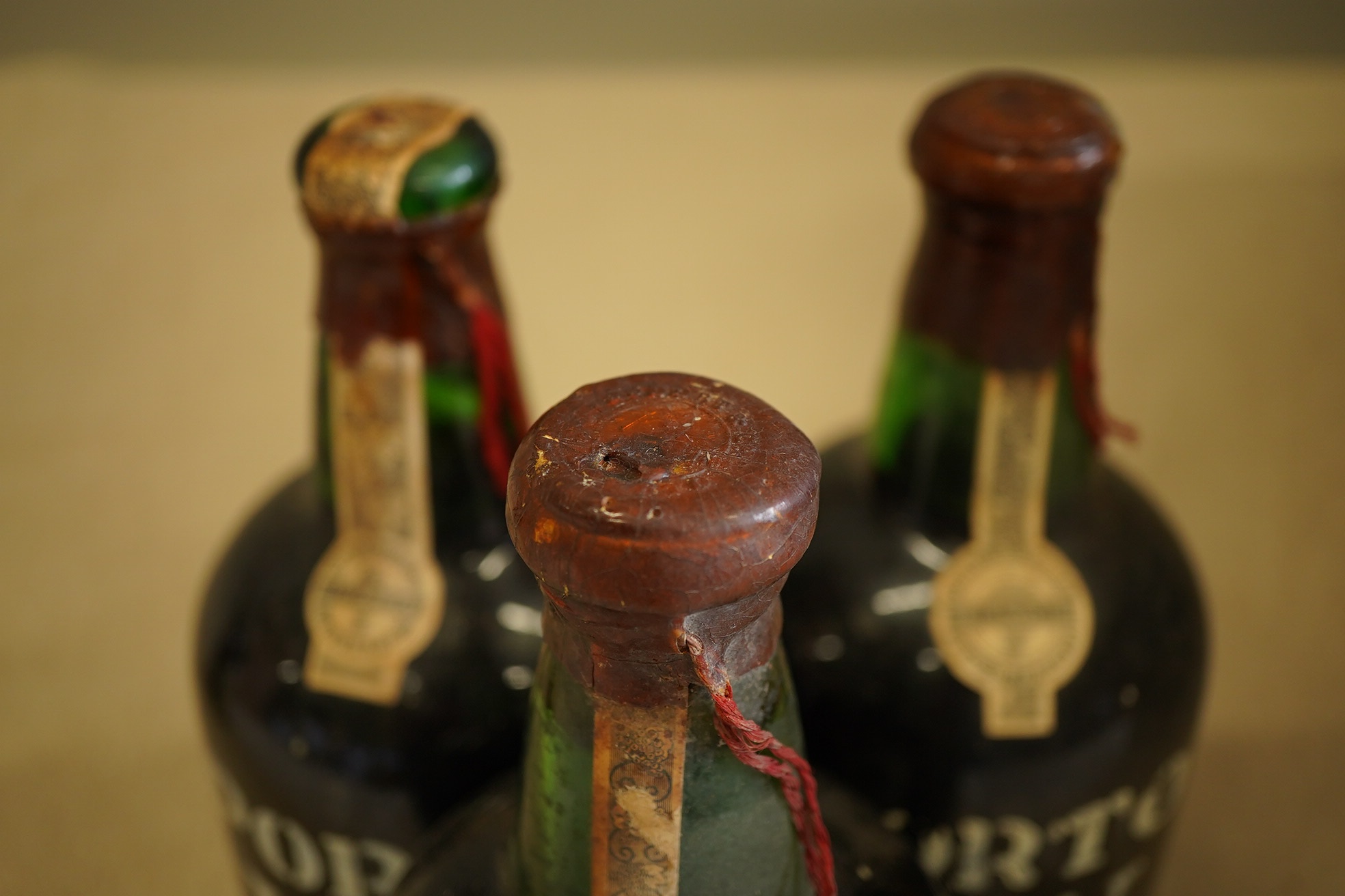 Three bottles of Porto VV Niepoort Port.